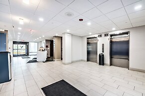 Holiday Inn Express Flint-Campus Area by IHG