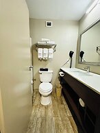 Quality Inn Rochester West