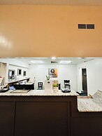 Quality Inn Rochester West