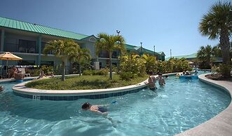 Beachside Hotel & Suites