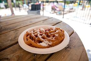 Beachside Hotel & Suites