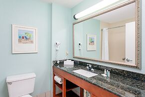 Beachside Hotel & Suites