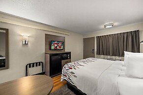 Red Roof Inn Detroit - Royal Oak/ Madison Heights