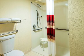 Red Roof Inn Detroit - Royal Oak/ Madison Heights