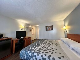 Econo Lodge Motel Village