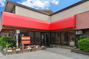 Econo Lodge Motel Village