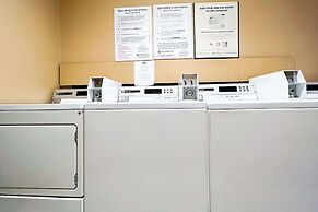 Econo Lodge Motel Village