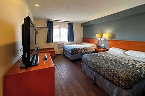 Econo Lodge Motel Village