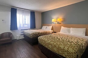 Econo Lodge Motel Village