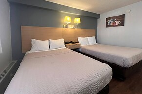 Econo Lodge Motel Village