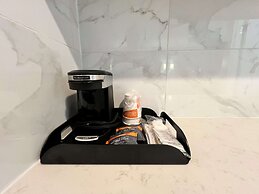 Econo Lodge Motel Village