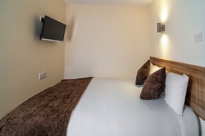 Russ Hill Hotel