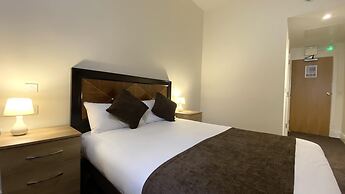 Russ Hill Hotel