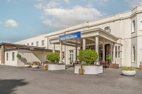 Russ Hill Hotel
