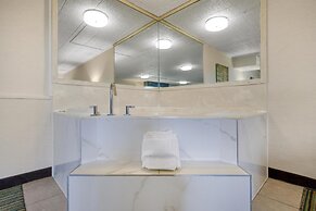 Best Western Woodhaven Inn