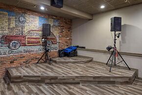Best Western Woodhaven Inn