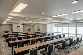Doubletree by Hilton Campbell - Pruneyard Plaza