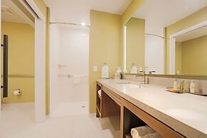 Doubletree by Hilton Campbell - Pruneyard Plaza