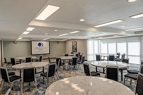 Doubletree by Hilton Campbell - Pruneyard Plaza
