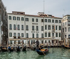 Hotel Monaco & Grand Canal