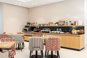 Hôtel Apollinaire Nice