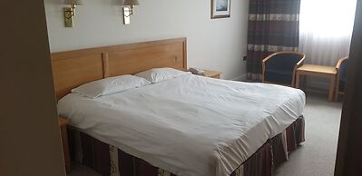 The Diplomat Hotel and Spa