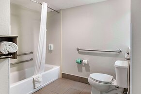 Quality Inn & Suites Athens University Area