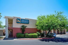 Quality Inn & Suites Phoenix NW - Sun City