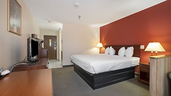 Days Inn & Suites by Wyndham Mt Pleasant