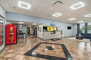 Days Inn & Suites by Wyndham Mt Pleasant