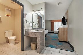 Days Inn & Suites by Wyndham Mt Pleasant