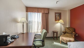 Days Inn & Suites by Wyndham Mt Pleasant