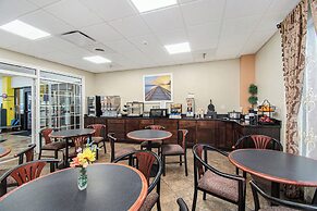 Days Inn & Suites by Wyndham Mt Pleasant