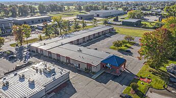 Days Inn & Suites by Wyndham Mt Pleasant