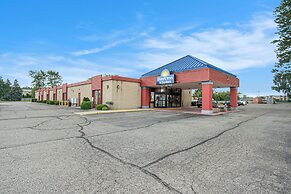 Days Inn & Suites by Wyndham Mt Pleasant