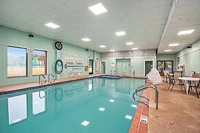 Days Inn & Suites by Wyndham Mt Pleasant