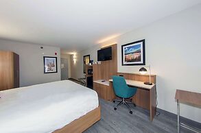 Red Lion Hotel & Conference Center Cheyenne