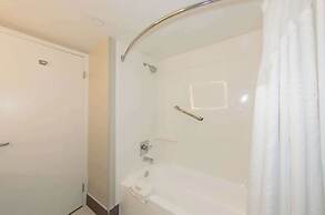 Red Lion Hotel & Conference Center Cheyenne