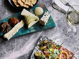 Pullman Melbourne on the Park