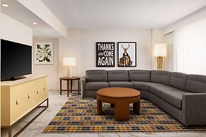 Embassy Suites by Hilton Atlanta Buckhead