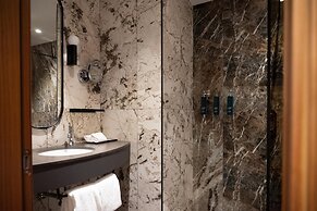 Hilton Milan