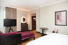 Hilton Milan
