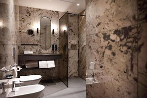 Hilton Milan