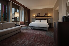 Hilton Milan