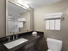 Holiday Inn Calgary-Airport by IHG
