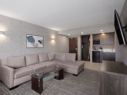 Holiday Inn Calgary-Airport by IHG