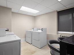 Holiday Inn Calgary-Airport by IHG