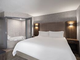 Holiday Inn Calgary-Airport by IHG