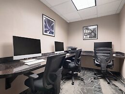 Holiday Inn Calgary-Airport by IHG