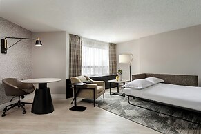 Sheraton Montreal Airport Hotel